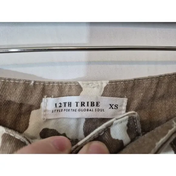 12th Tribe Womens Designer Midland Cow Print Wide Leg Jeans XS - Picture 6 of 8